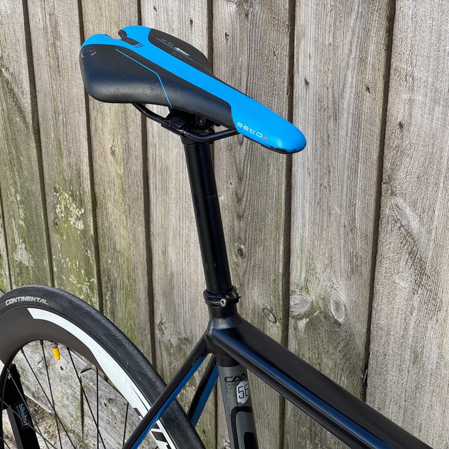 Cannondale Caad 12 Disc Road Bike 56cm 105