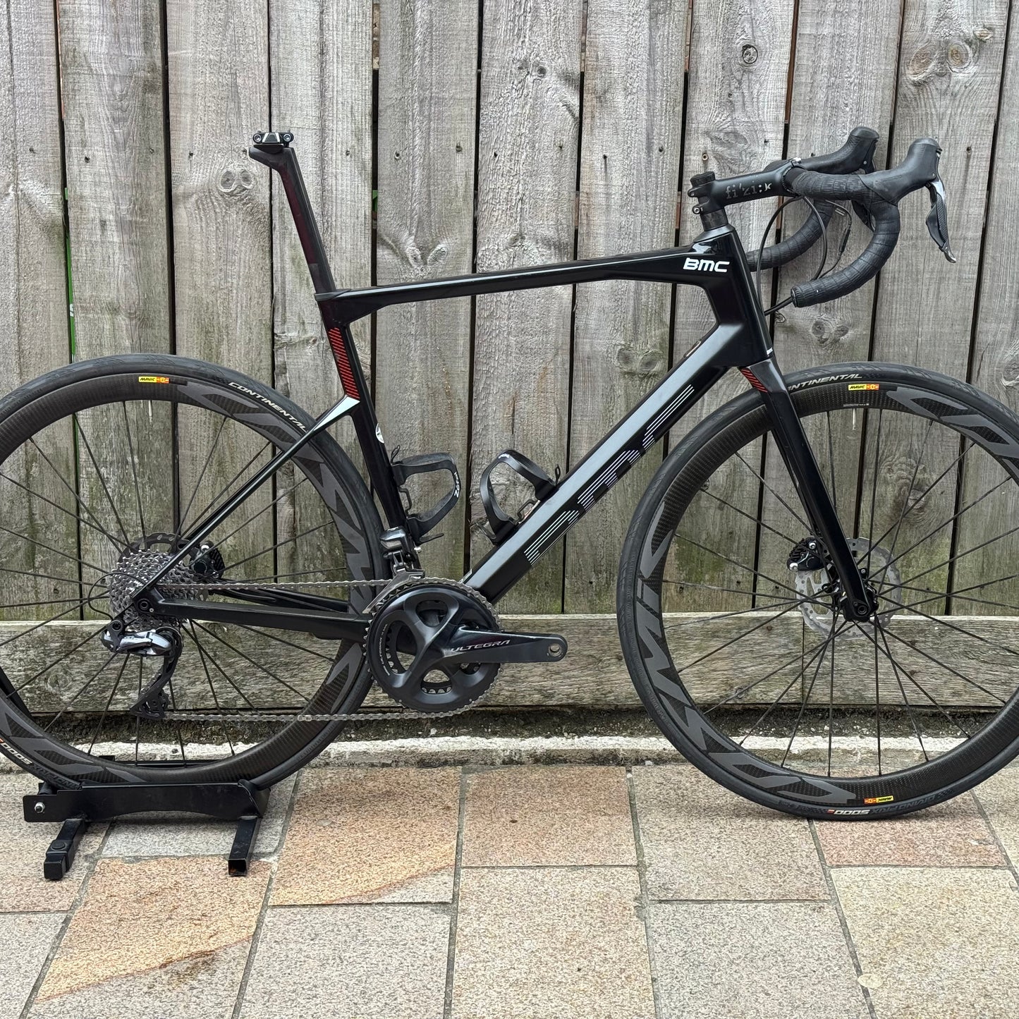 BMC RoadMachine Two Disc Full Carbon Road Bike 56cm Ultegra Di2
