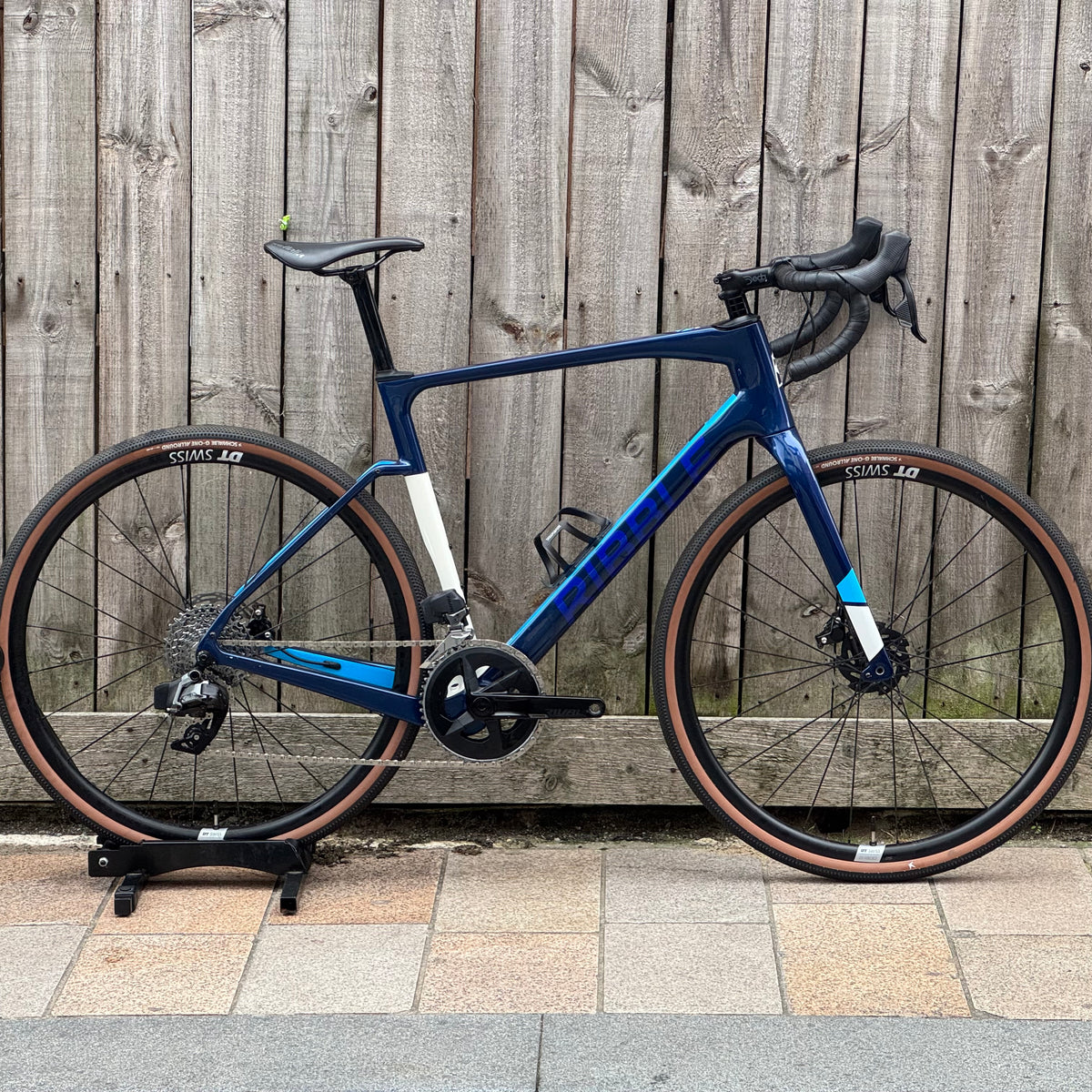 Ribble CGR SL Disc Full Carbon Gravel Bike Large SRAM Rival AXS