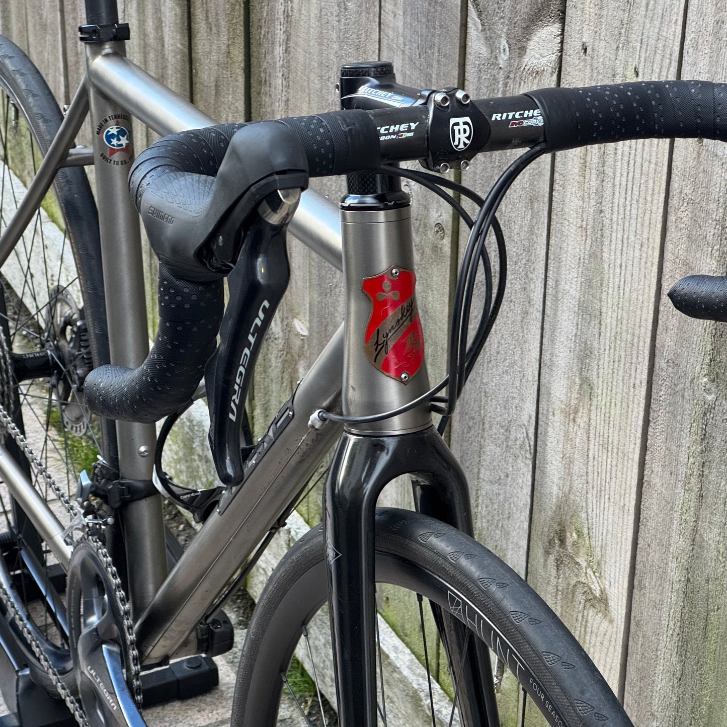 Lynskey Sportive Titanium Disc Road Bike 56cm Ultegra Hunt