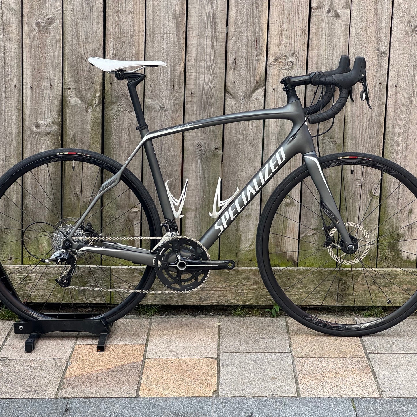 Specialized Roubaix SL4 Disc Full Carbon Road Bike 56cm SRAM Rival