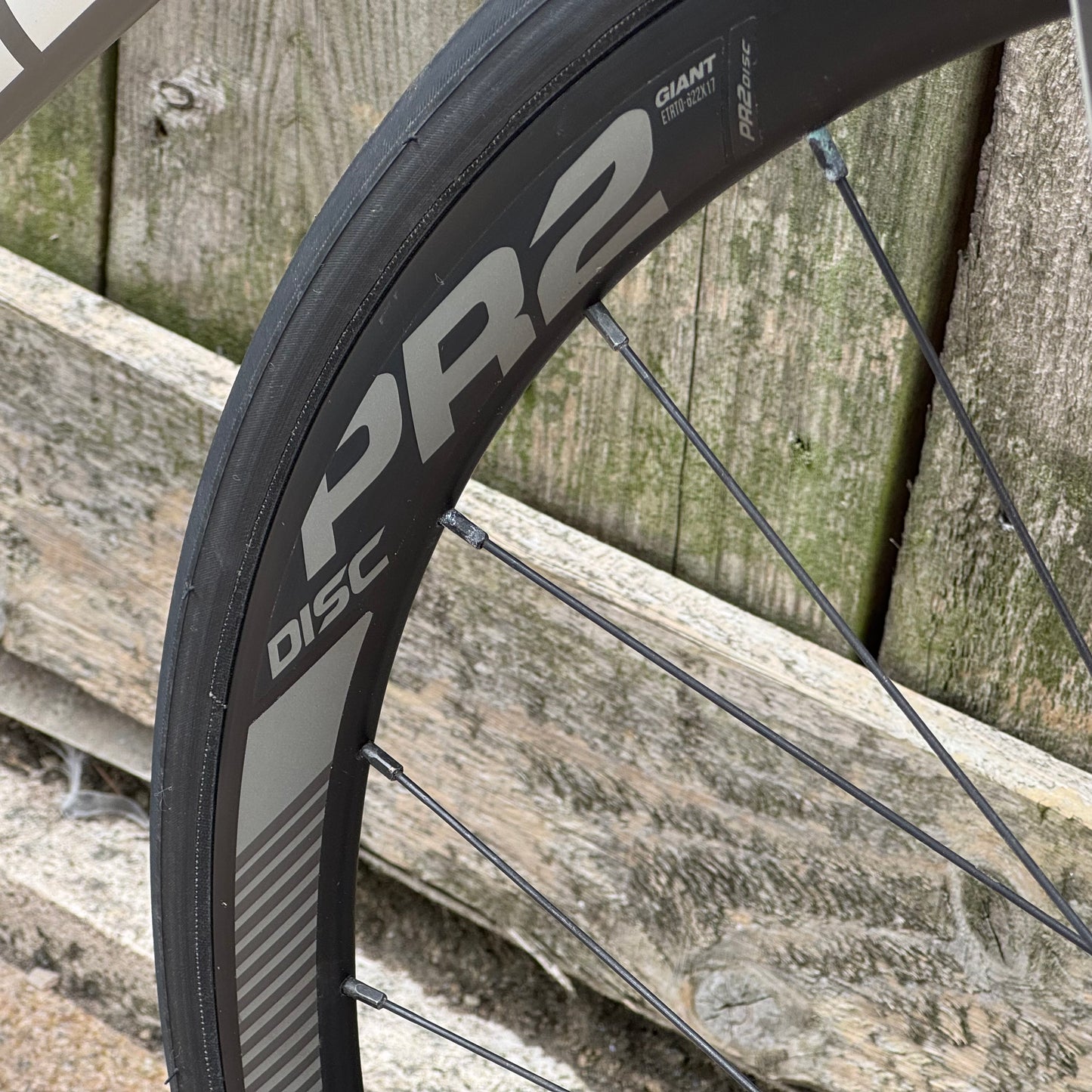 Giant Defy Advanced Disc Full Carbon Road Bike M/L 105