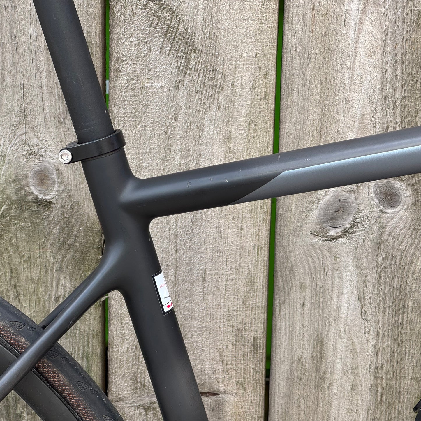 Vitus Zenium Disc Full Carbon Road Bike Medium 105