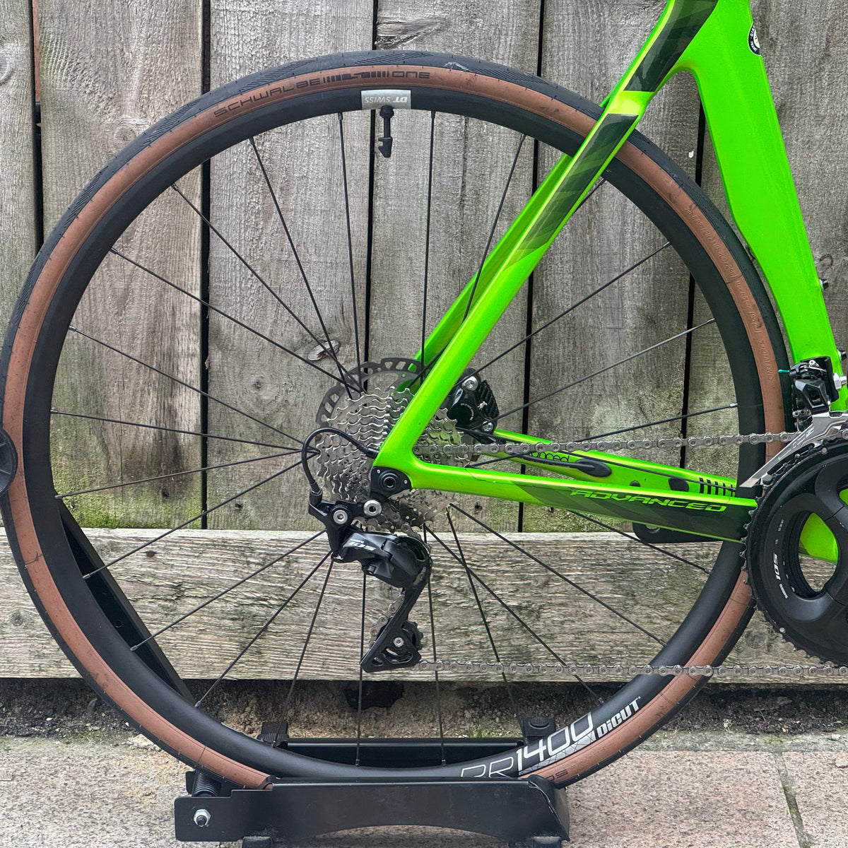 Giant Propel Advanced Disc Full Carbon Road Bike M/L 105