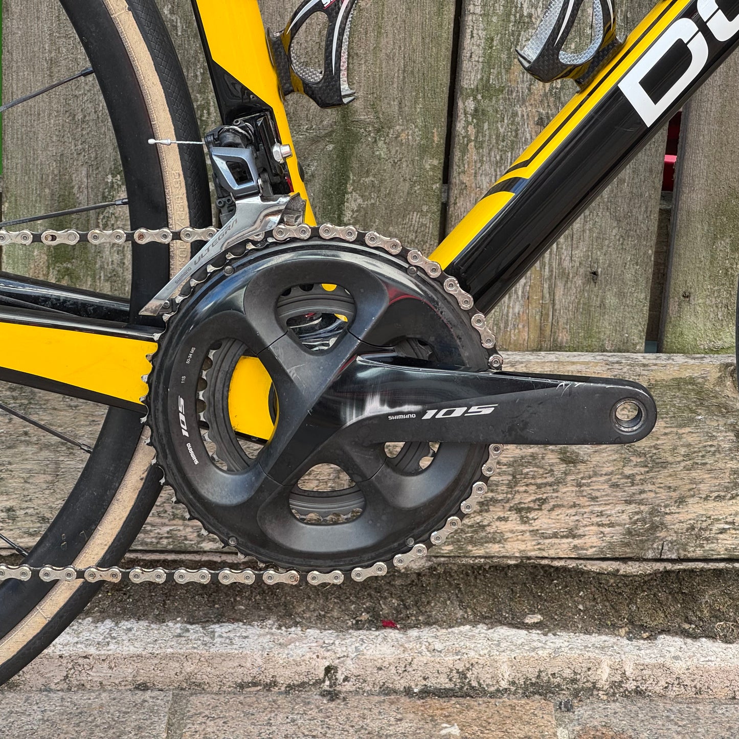 Dolan DR1 Disc Full Carbon Road Bike 44cm 105