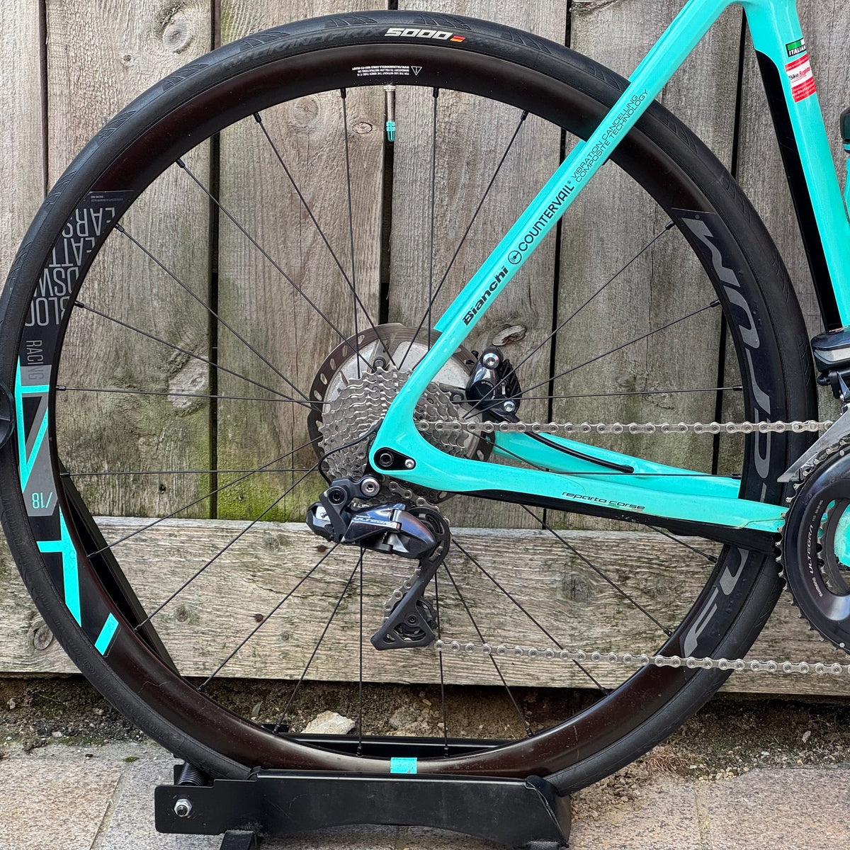 Bianchi Infinito CV Disc Full Carbon Road Bike 55cm Ultegra Di2