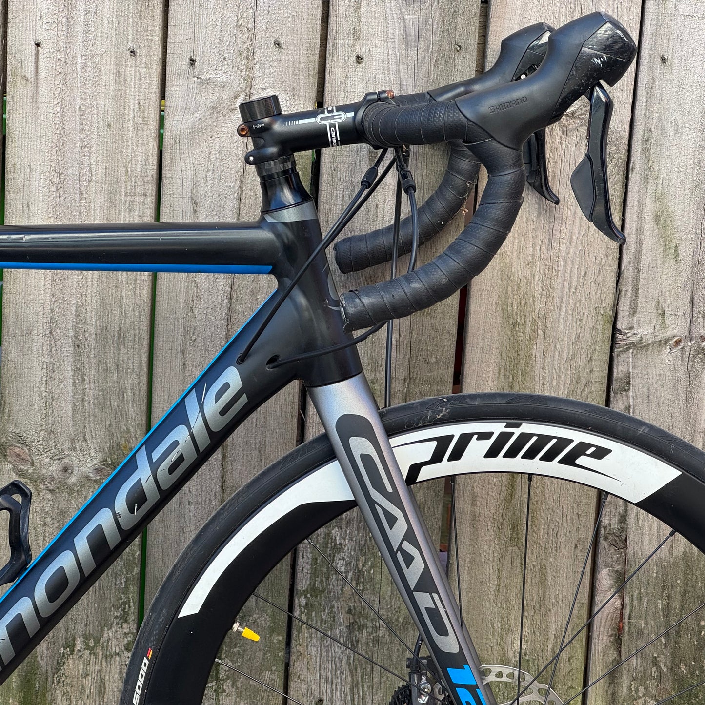 Cannondale Caad 12 Disc Road Bike 56cm 105