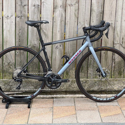 Vitus Zenium Disc Full Carbon Road Bike Medium 105