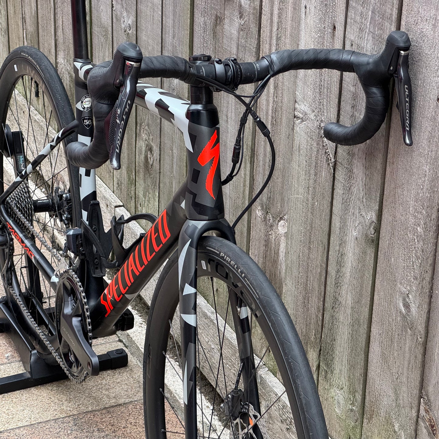 Specialized Roubaix Disc Full Carbon Road Bike 56cm Ultegra Di2 Roval