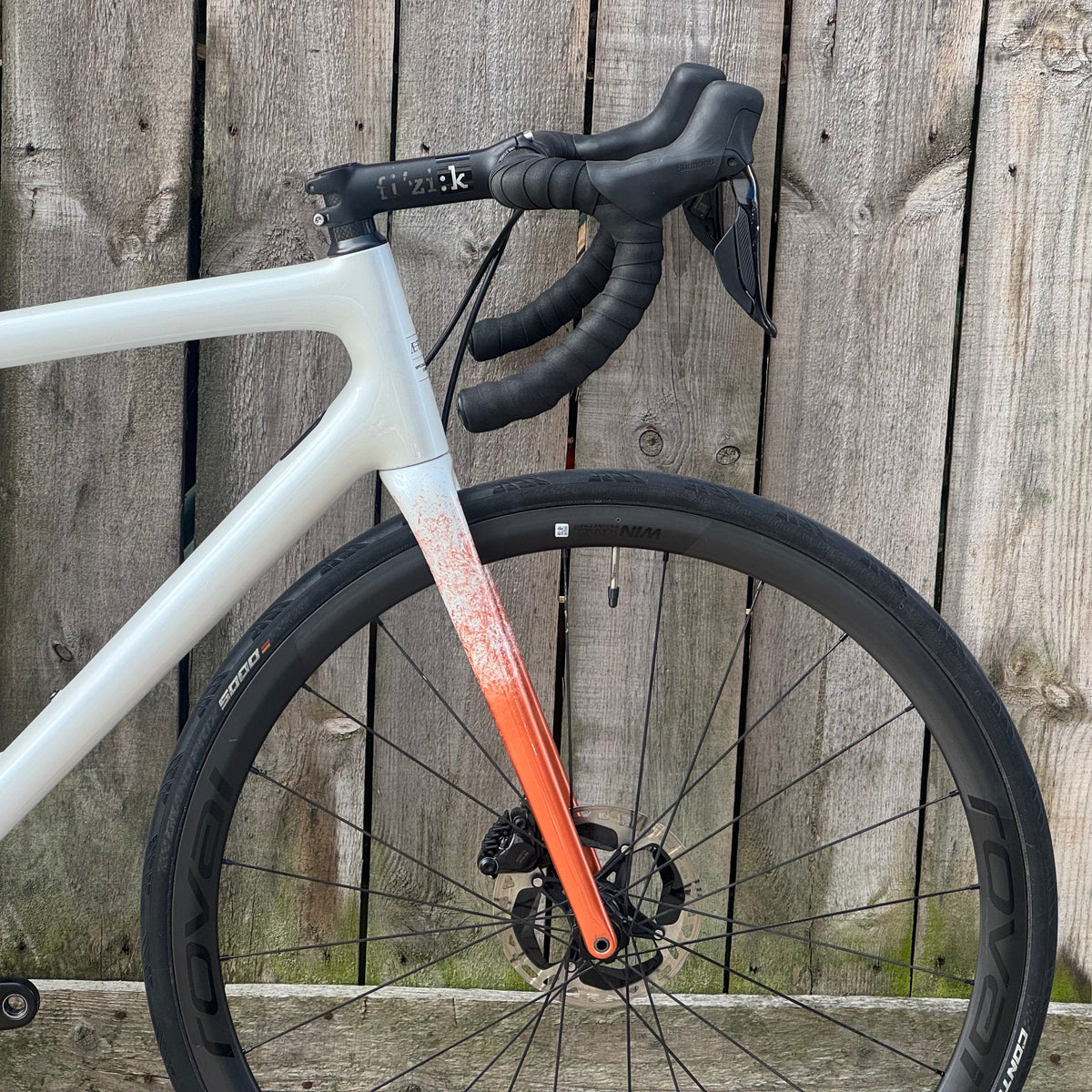 2023 Specialized Aethos Disc Full Carbon Road Bike 56cm 105 Di2 Roval