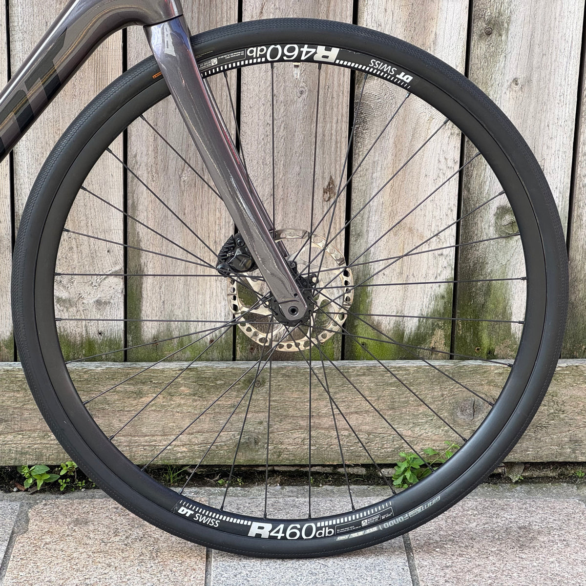 Giant Defy Advanced 1 Disc Full Carbon Road Bike Medium 105 Di2