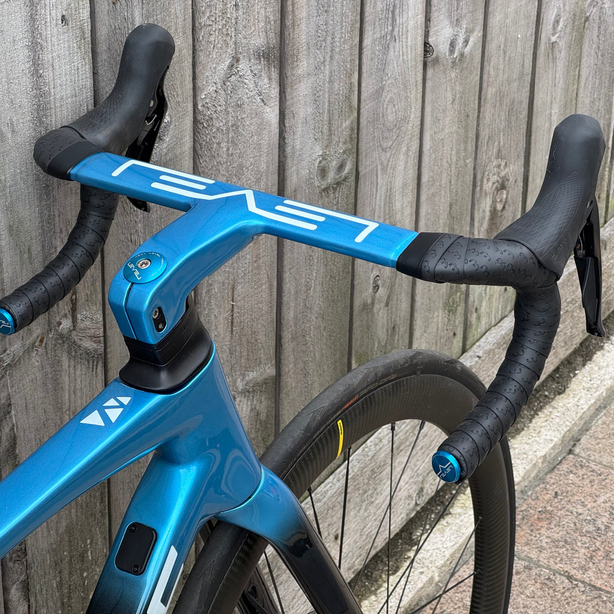 Ribble Endurance SL Disc Full Carbon Road Bike Medium 105