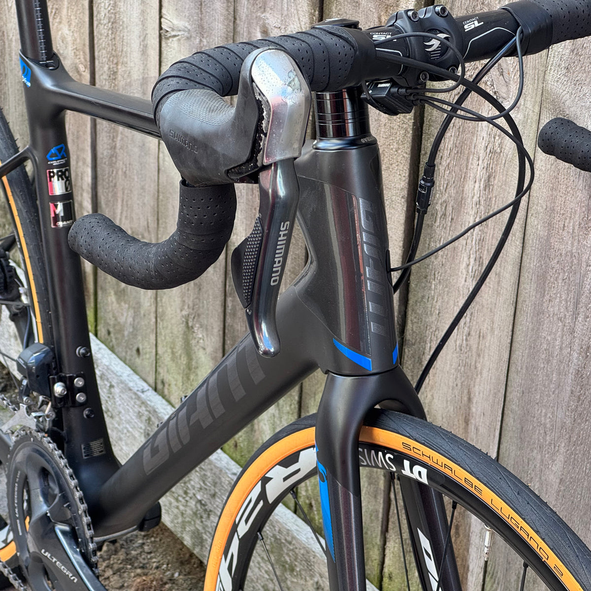 Giant Defy Advanced Pro 0 Disc Full Carbon Road Bike Medium Ultegra Di2