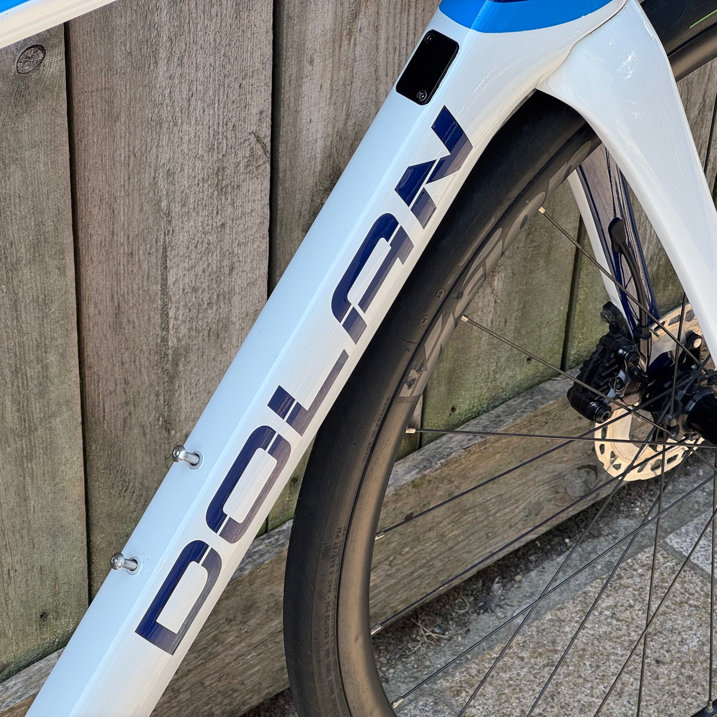 Dolan Ares 2.0 Disc Full Carbon Road Bike XL Ultegra Di2 12s