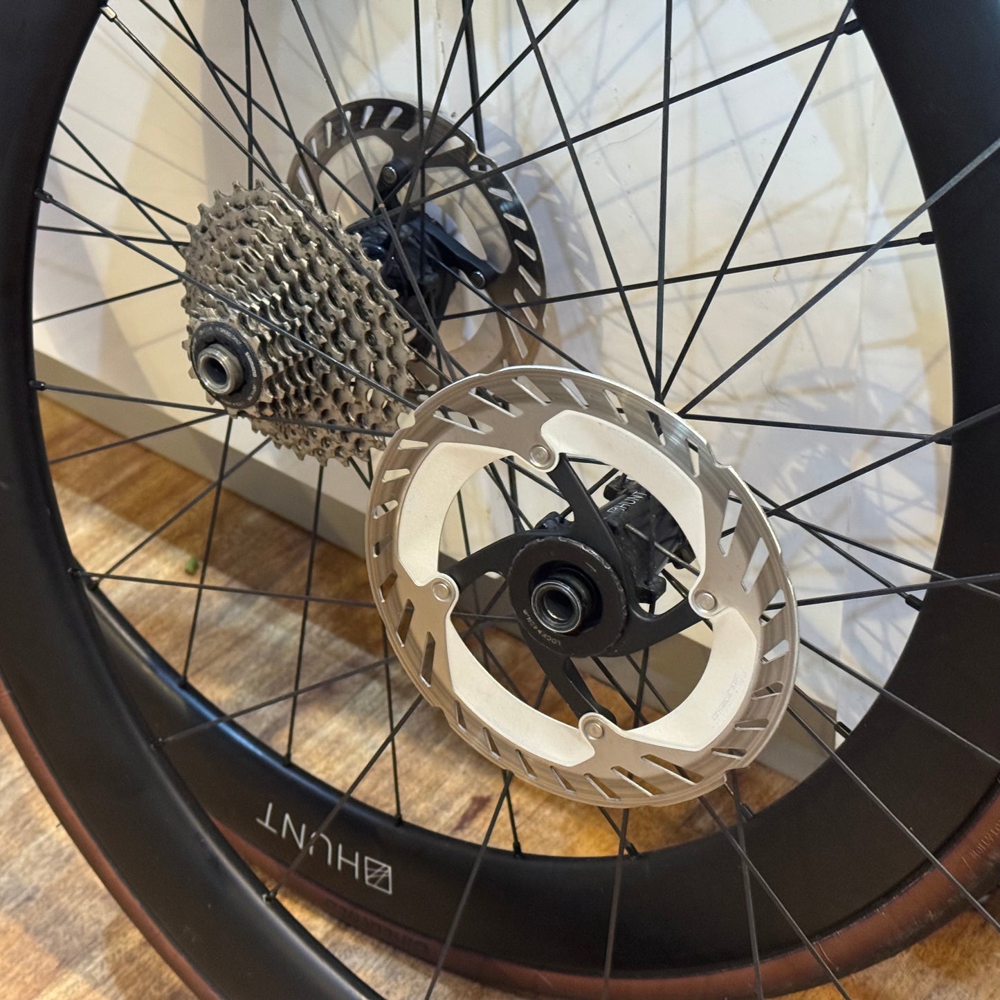 Hunt Tubeless Disc Carbon Wheelset 700c