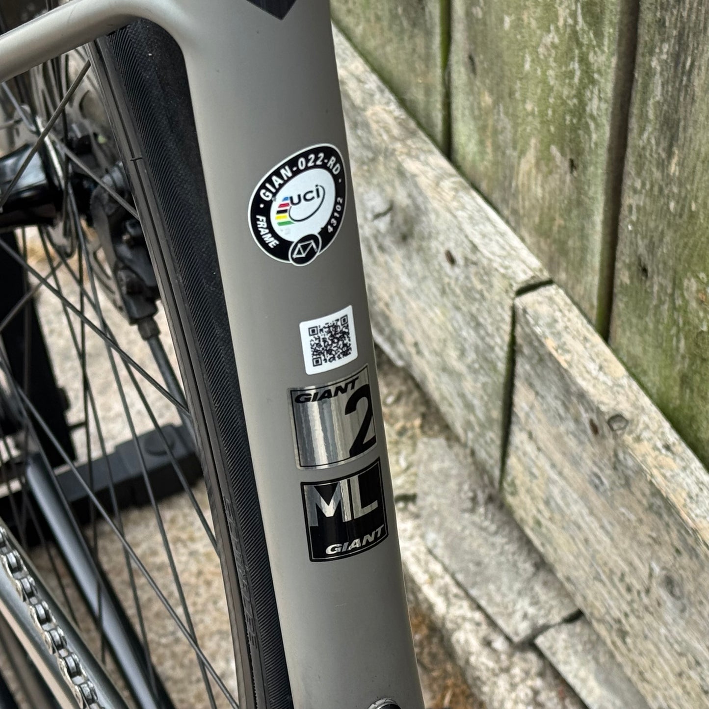 Giant Defy Advanced Disc Full Carbon Road Bike M/L 105