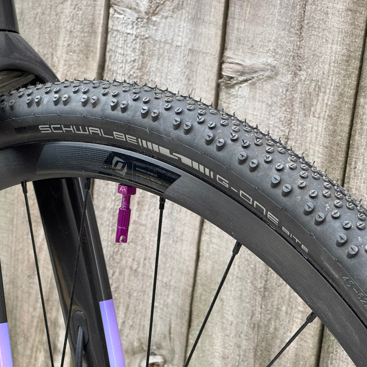 Scott Addict Gravel Disc Full Carbon Gravel Bike Large SRAM Rival AXS
