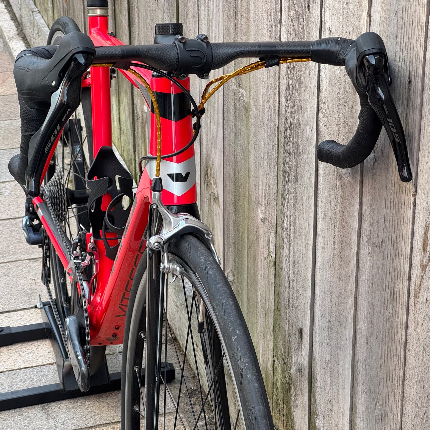 Vitus Vitesse Evo Full Carbon Road Bike 56cm Ultegra