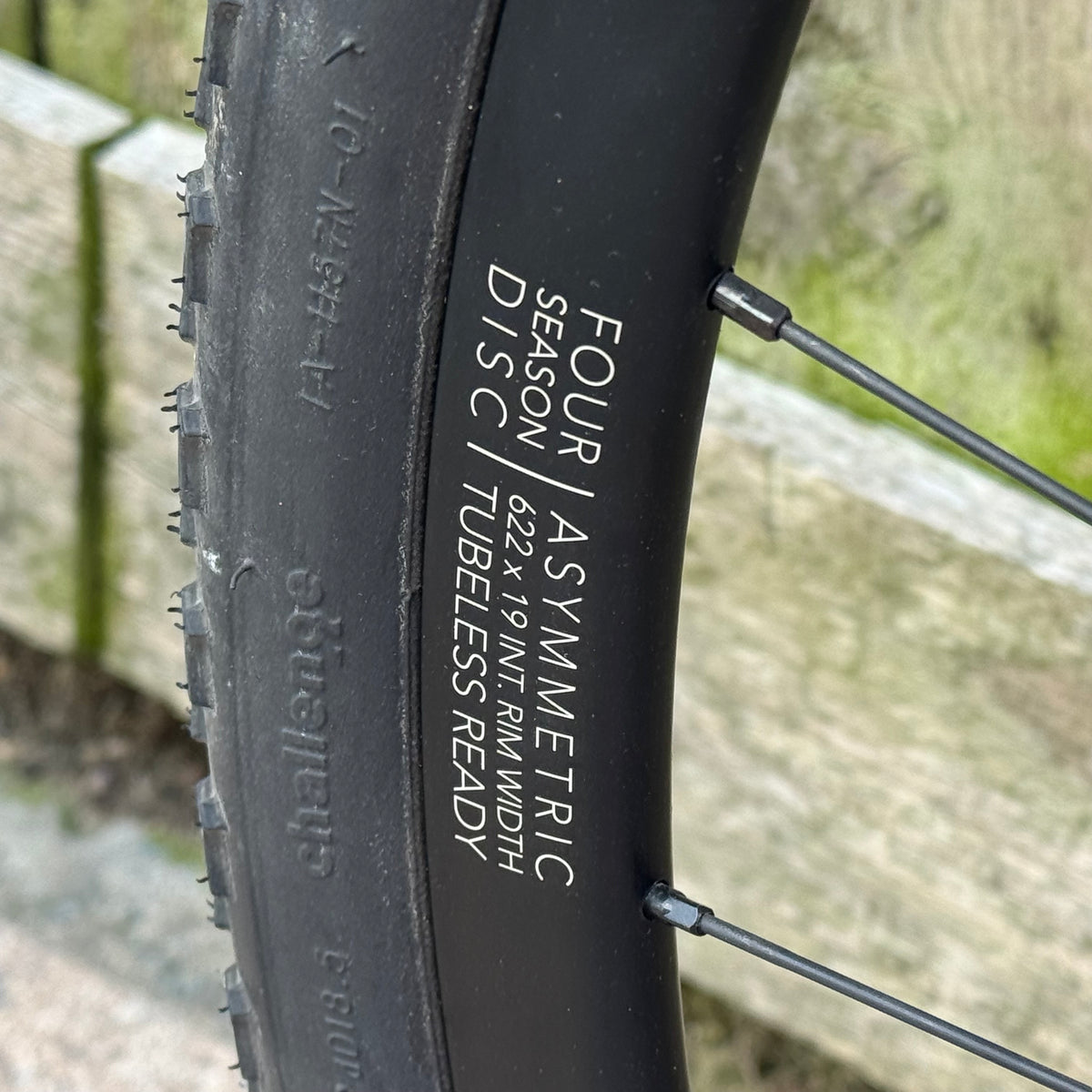 Canyon Grail CF SL 7 Disc Full Carbon Gravel Bike XL SRAM Rival AXS