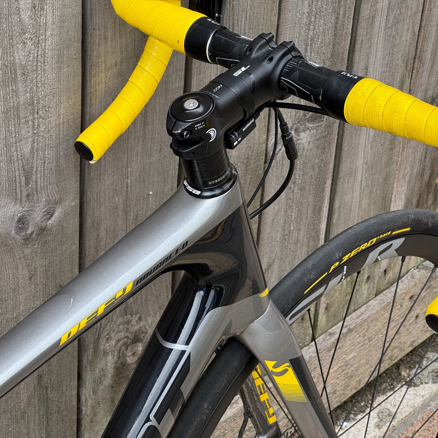 Giant Defy Advanced Pro 1 Disc Full Carbon Road Bike Medium Ultegra Di2
