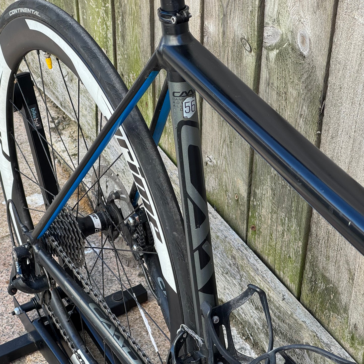 Cannondale Caad 12 Disc Road Bike 56cm 105