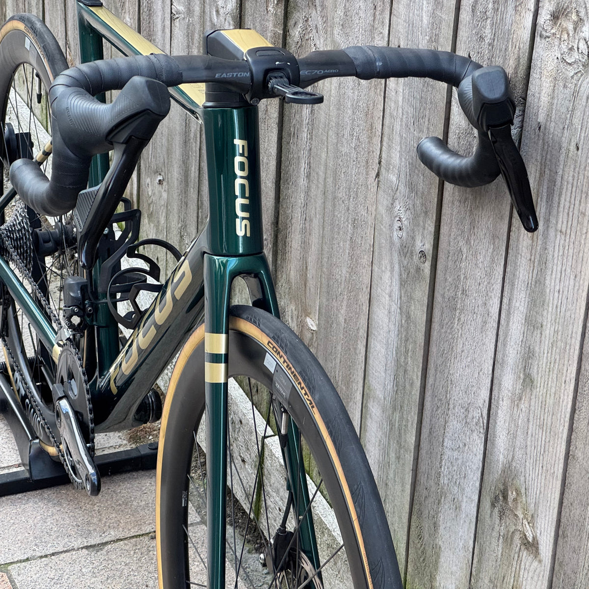 Focus Izalco Max 9.7 Disc Full Carbon Road Bike XL SRAM Force AXS