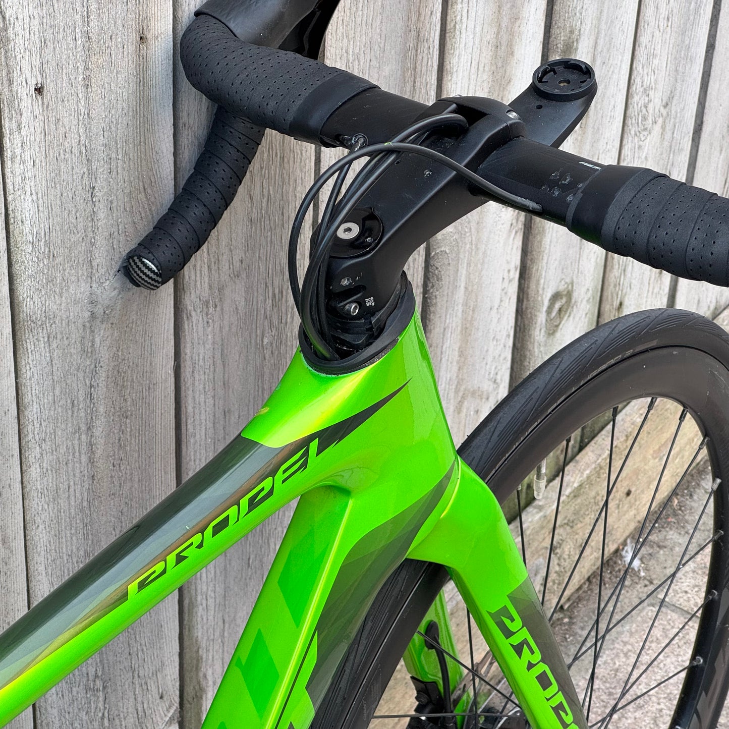 Giant Propel Advanced Full Carbon Road Bike Medium 105