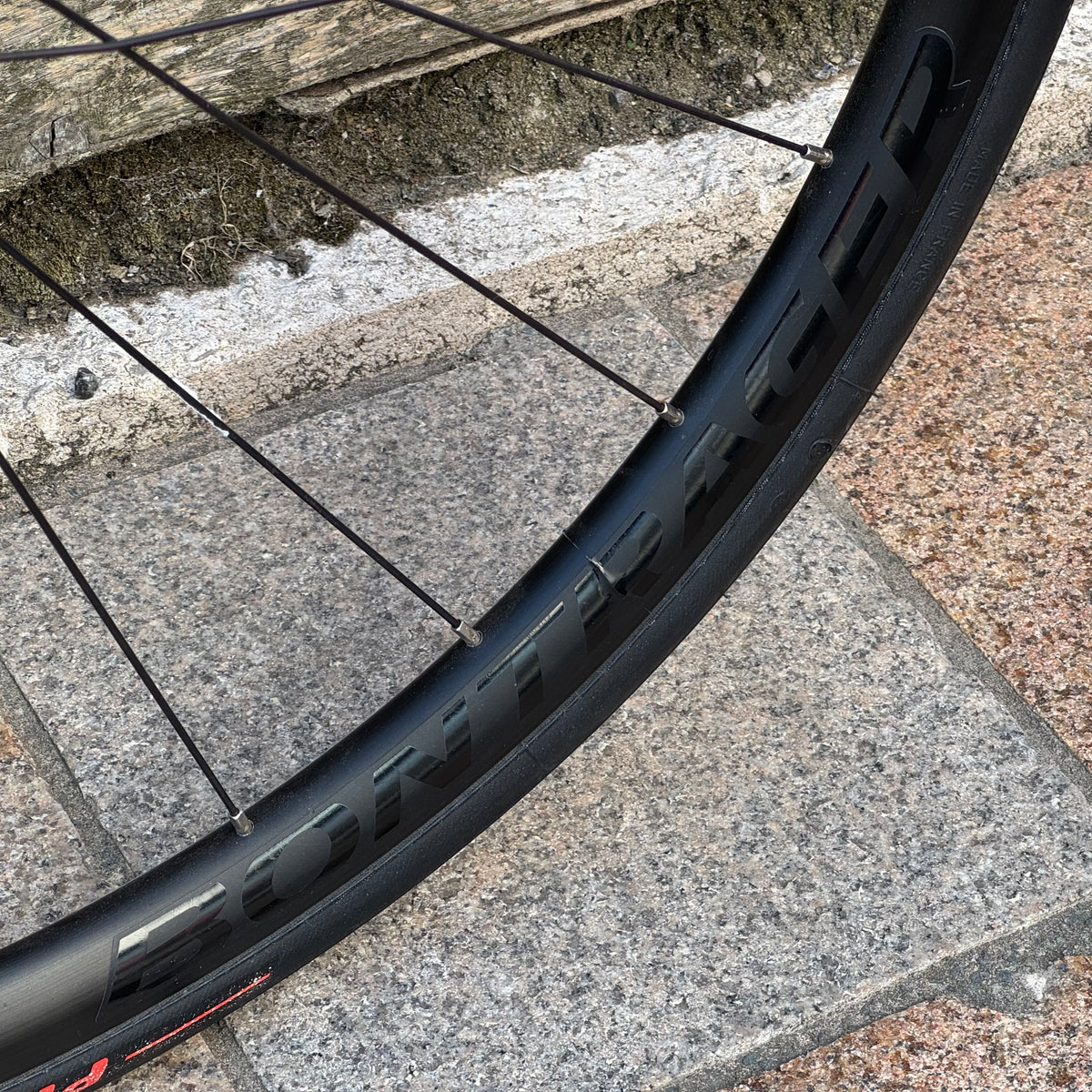 Trek Emonda SL5 Disc Full Carbon Road Bike 54cm 105