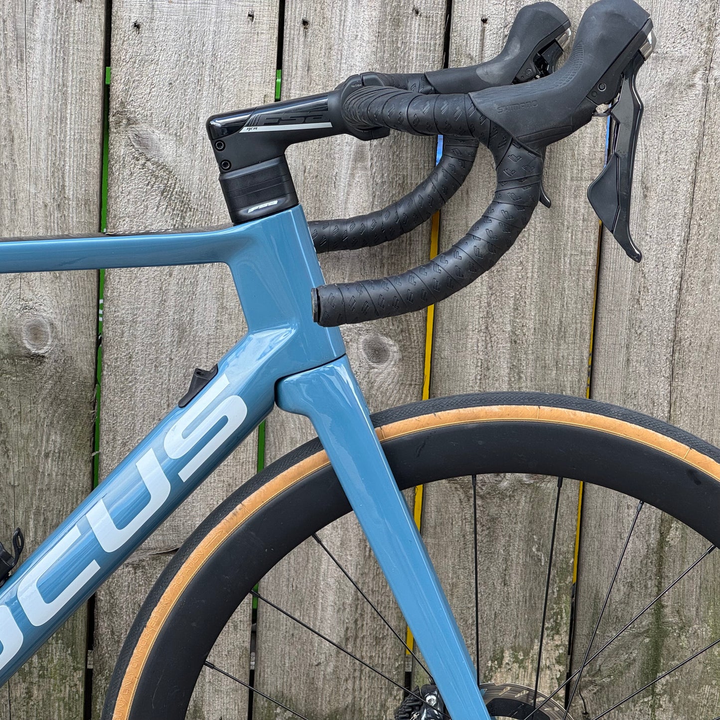 Focus Izalco Max Disc Full Carbon Road Bike Medium Ultegra