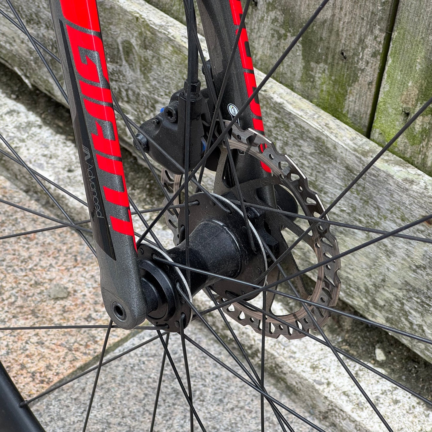 Giant TCR Advanced 1 Disc Full Carbon Road Bike Medium Ultegra