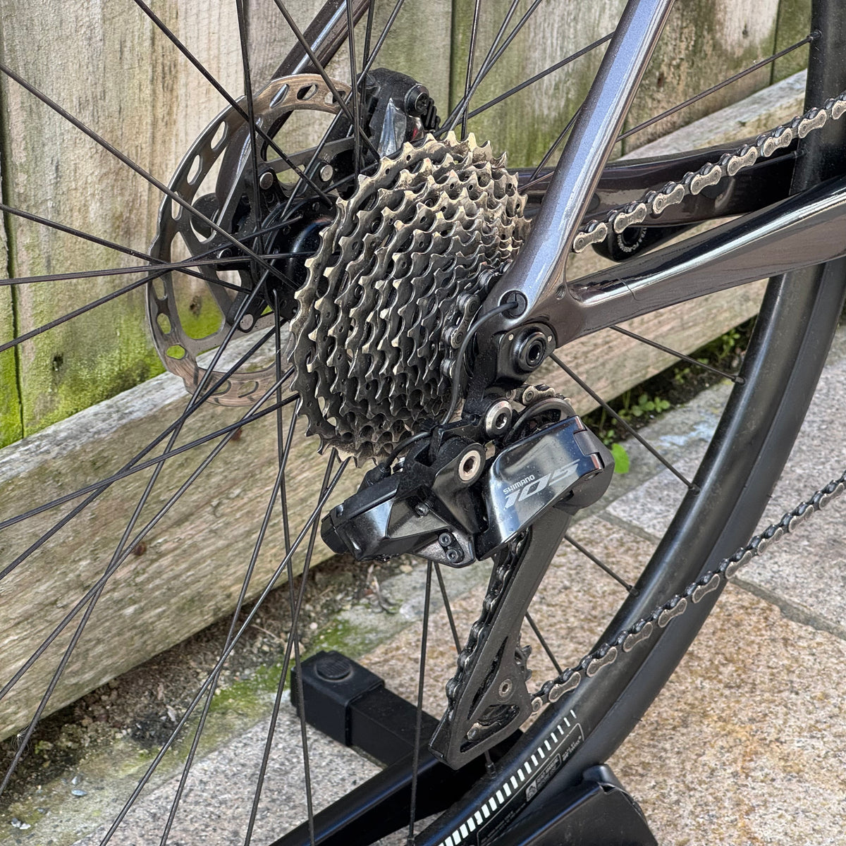 Giant Defy Advanced 1 Disc Full Carbon Road Bike Medium 105 Di2