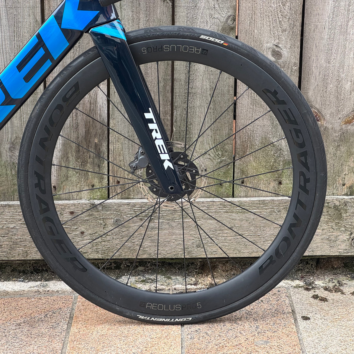 Trek Madone SL7 Disc Full Carbon Road Bike 54cm SRAM Force AXS