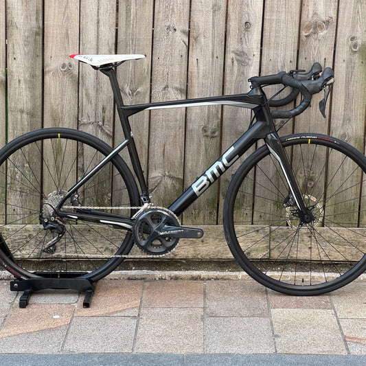 BMC RoadMachine 02 Disc Full Carbon Road Bike 56cm Ultegra