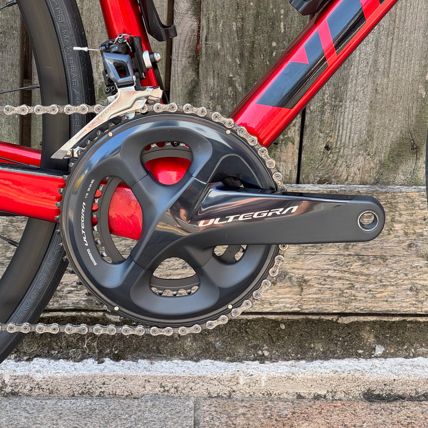 Vitus Vitesse Evo Disc Full Carbon Road Bike 50cm Ultegra