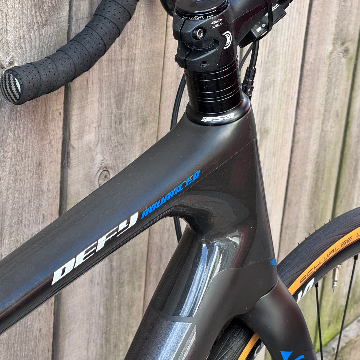 Giant Defy Advanced Pro 0 Disc Full Carbon Road Bike Medium Ultegra Di2