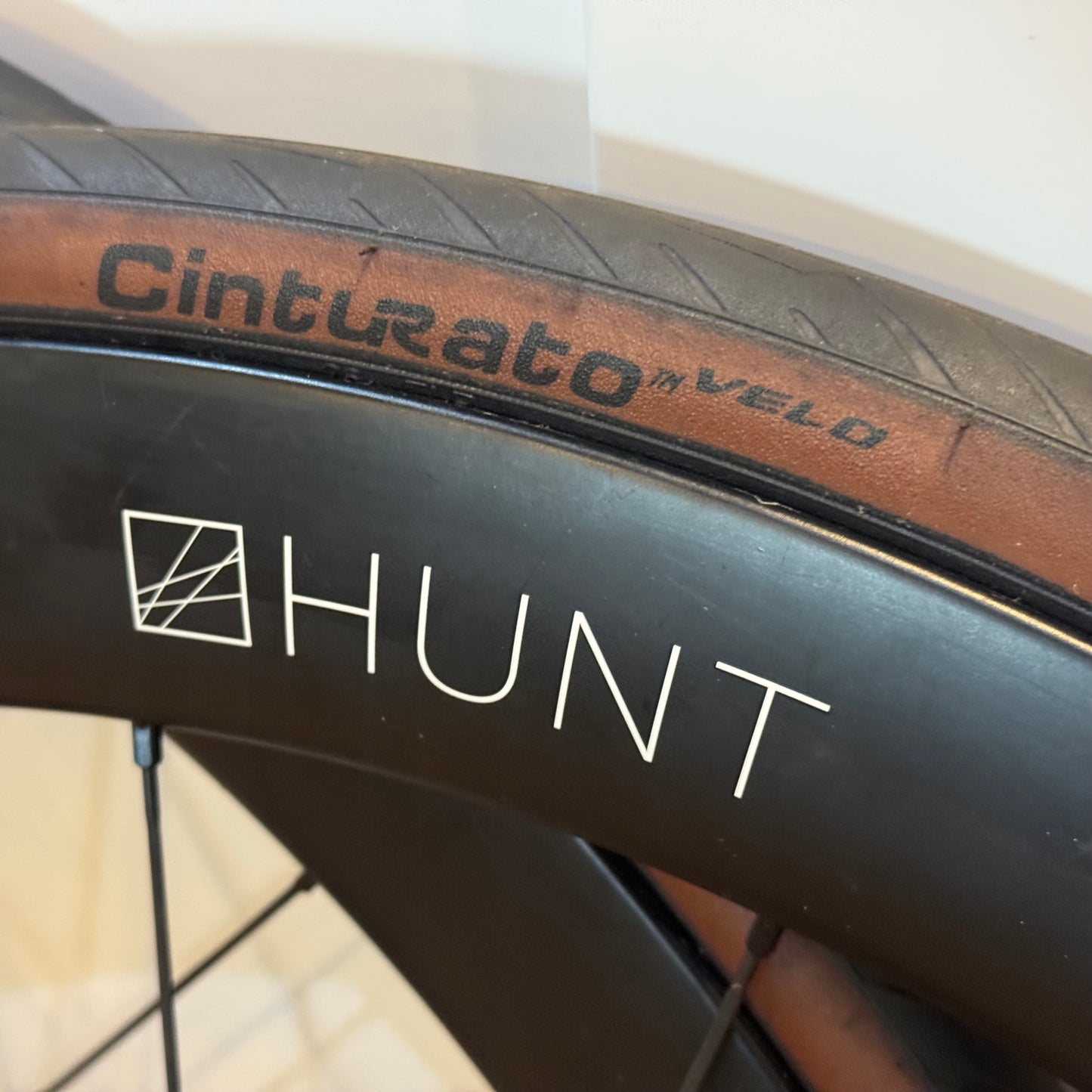Hunt Tubeless Disc Carbon Wheelset 700c