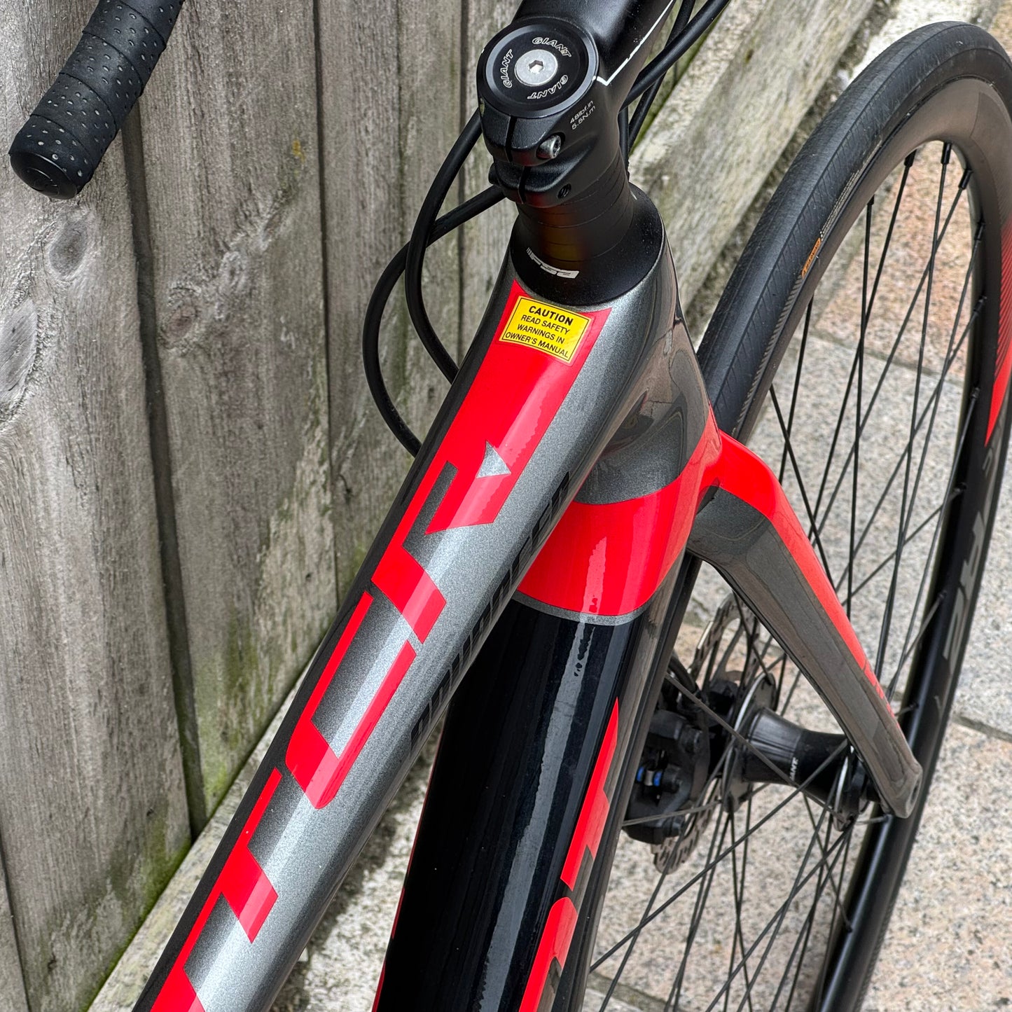 Giant TCR Advanced 1 Disc Full Carbon Road Bike Medium Ultegra