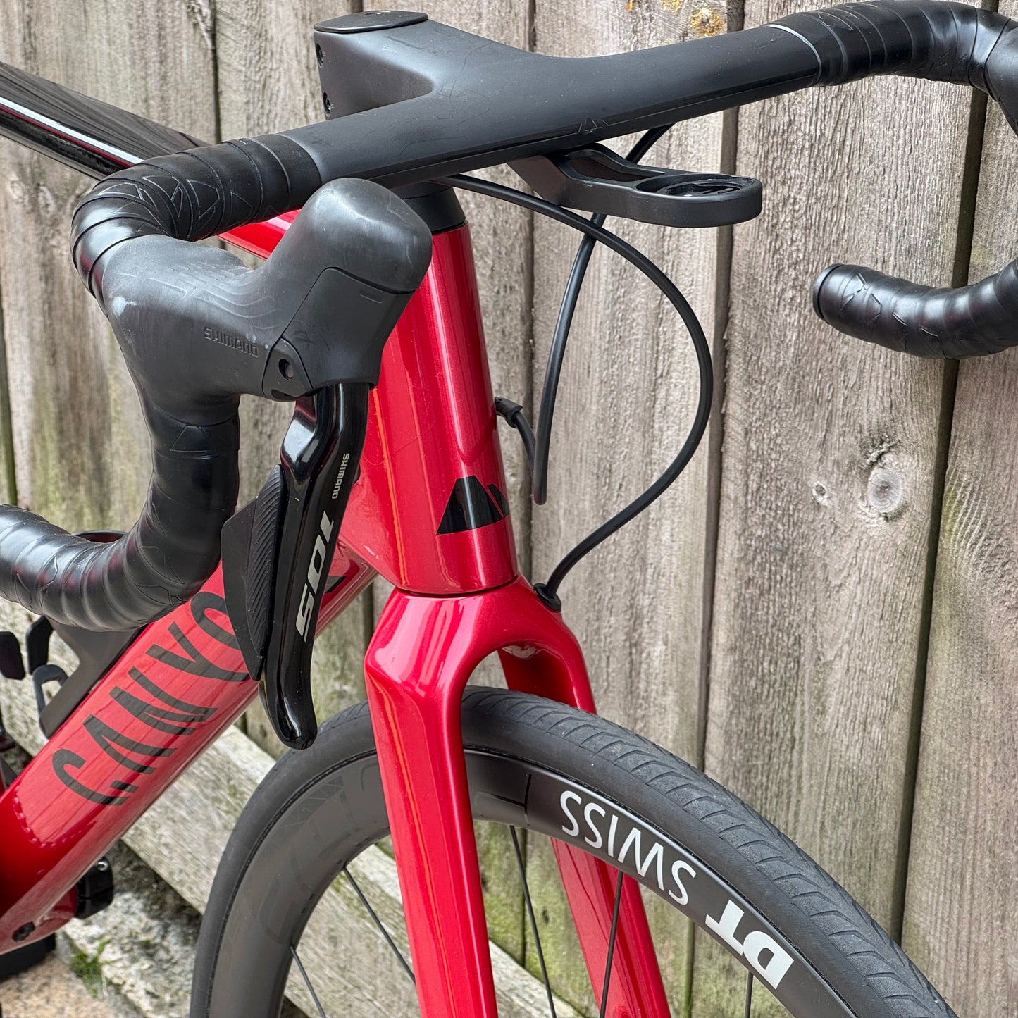 Canyon Ultimate CF 7 Disc Full Carbon Road Bike Medium 105 Di2 DT Swiss