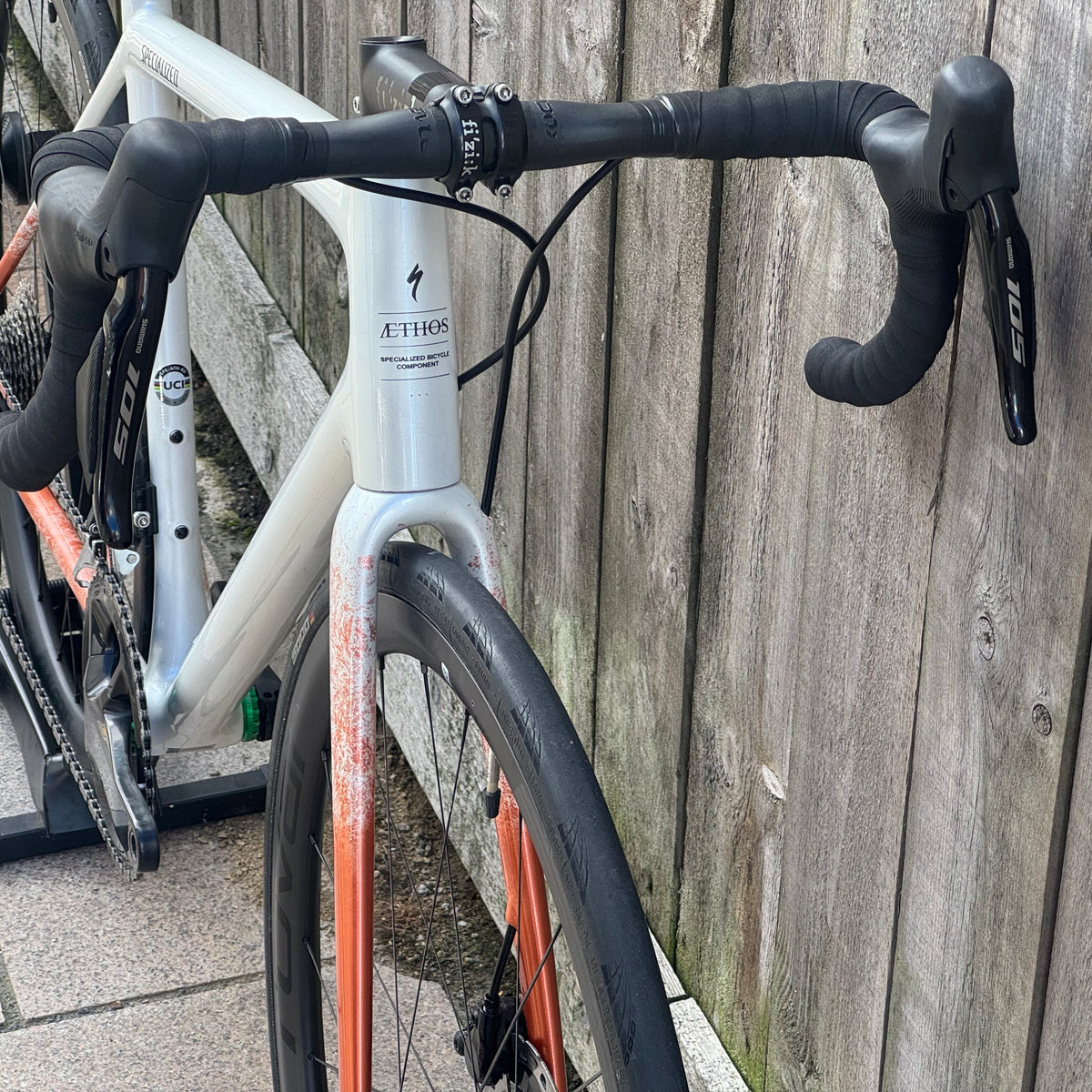 2023 Specialized Aethos Disc Full Carbon Road Bike 56cm 105 Di2 Roval