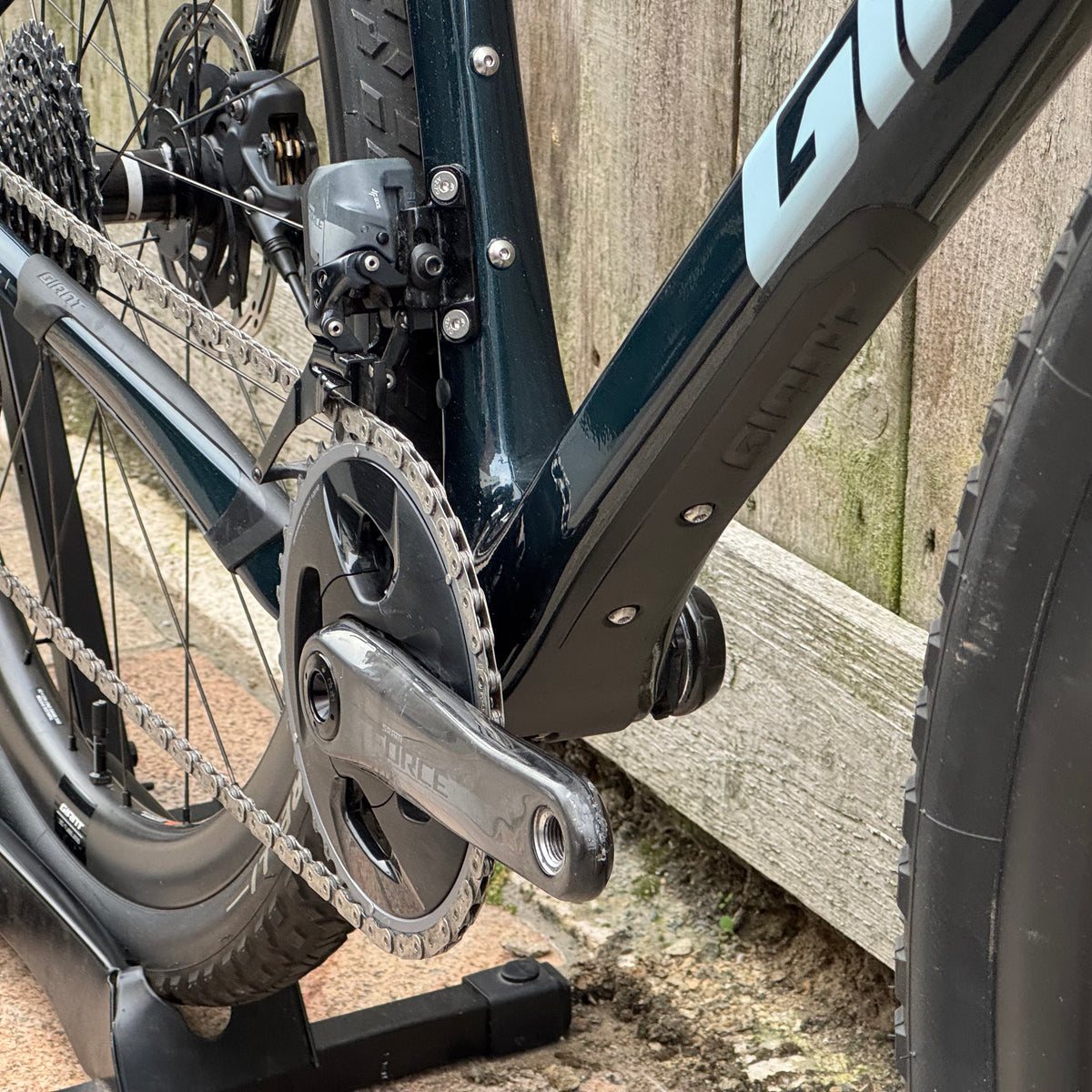 Giant Revolt Advanced Pro 0 Disc Full Carbon Gravel Bike Large SRAM Force AXS