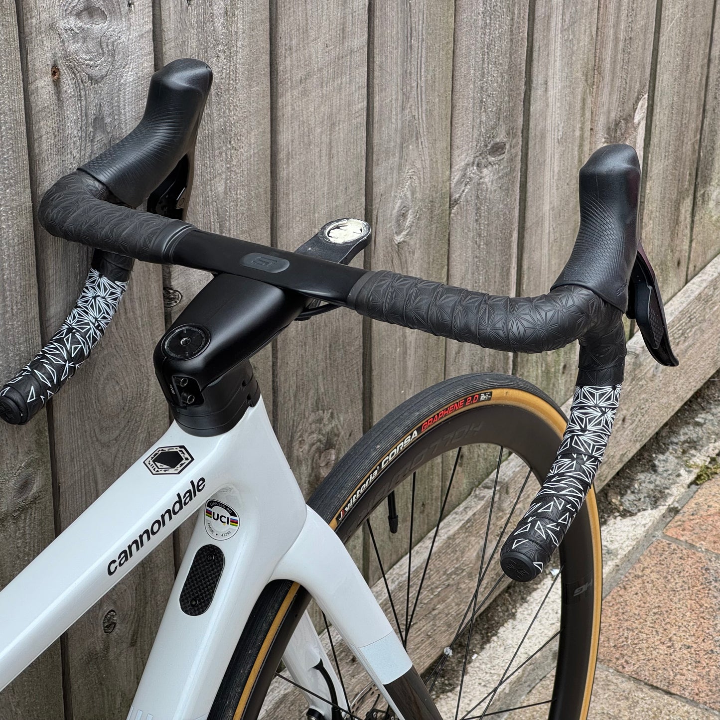 Cannondale SuperSix Evo Disc Full Carbon Road Bike 51cm SRAM Force AXS