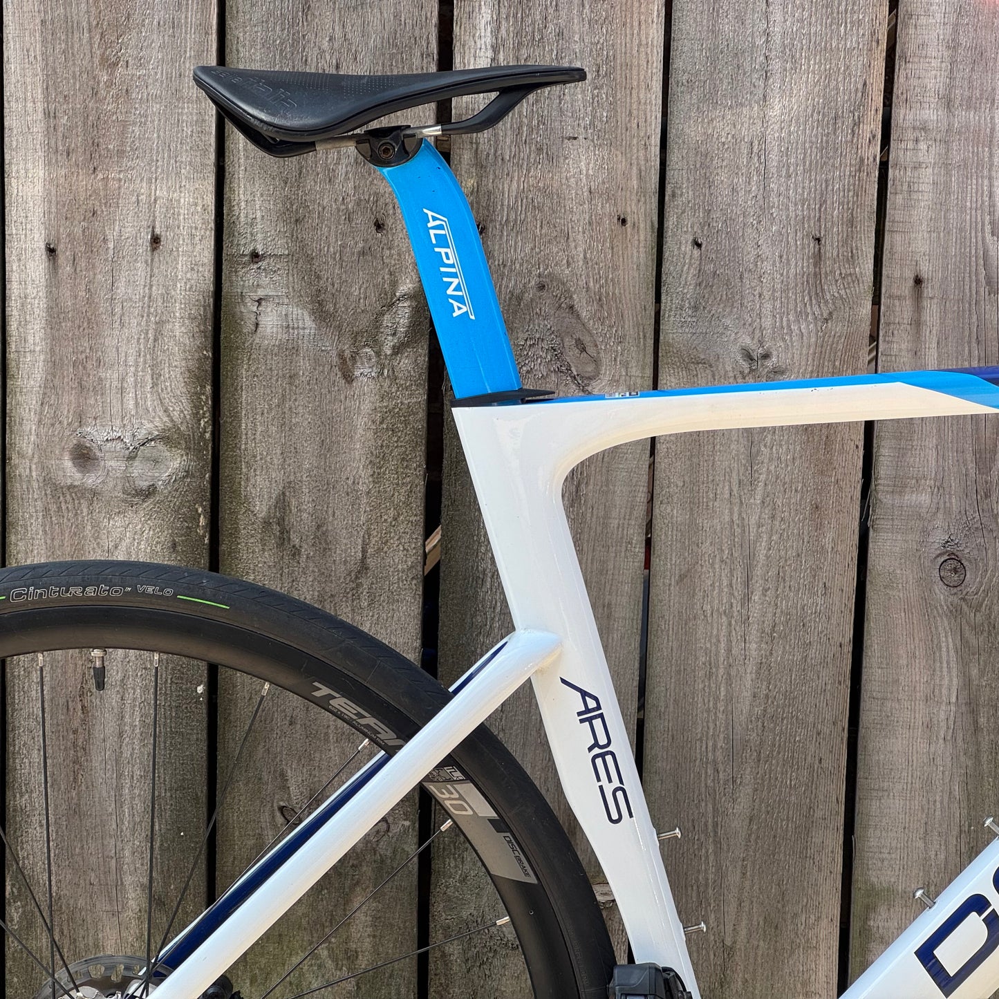 Dolan Ares 2.0 Disc Full Carbon Road Bike XL Ultegra Di2 12s