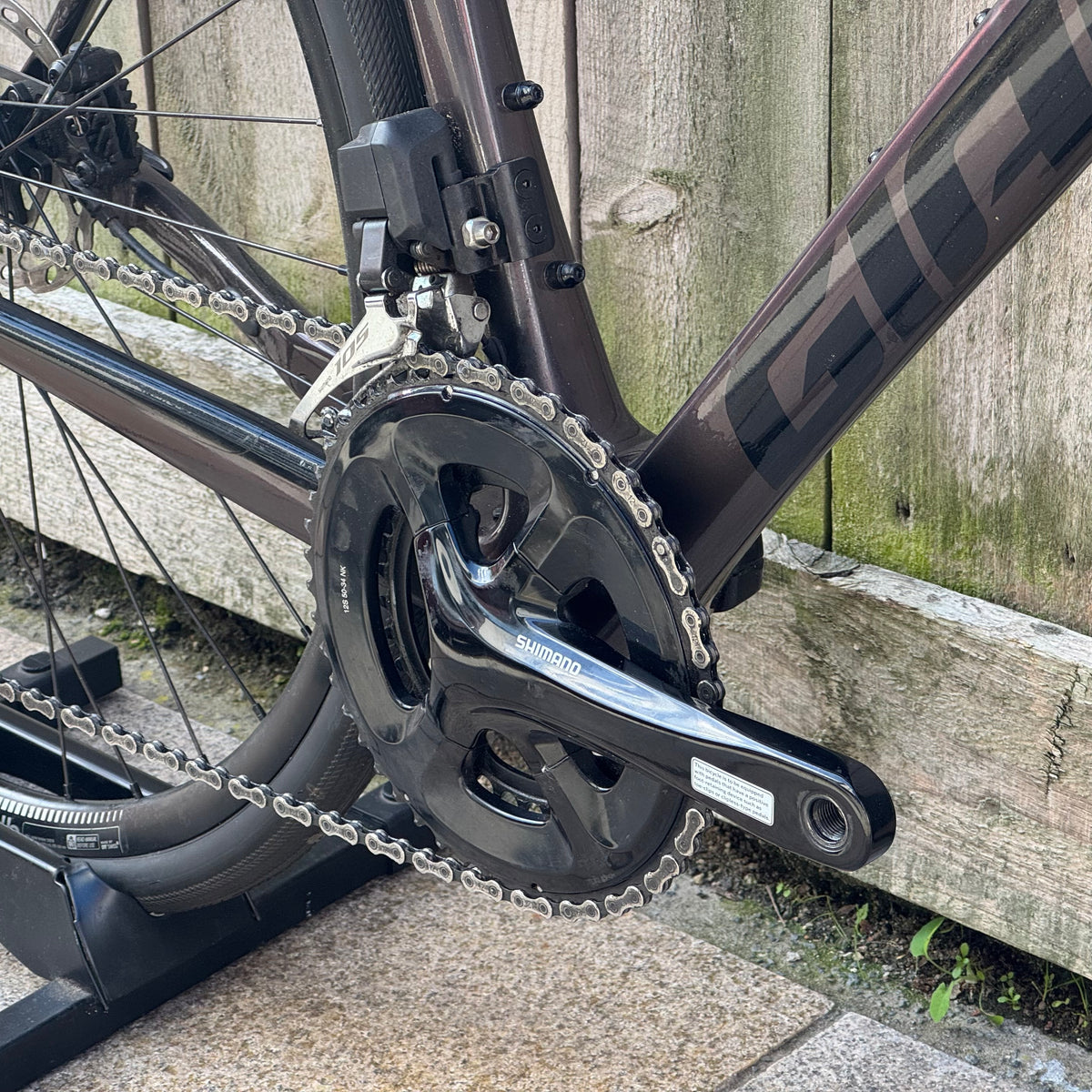 Giant Defy Advanced 1 Disc Full Carbon Road Bike Medium 105 Di2