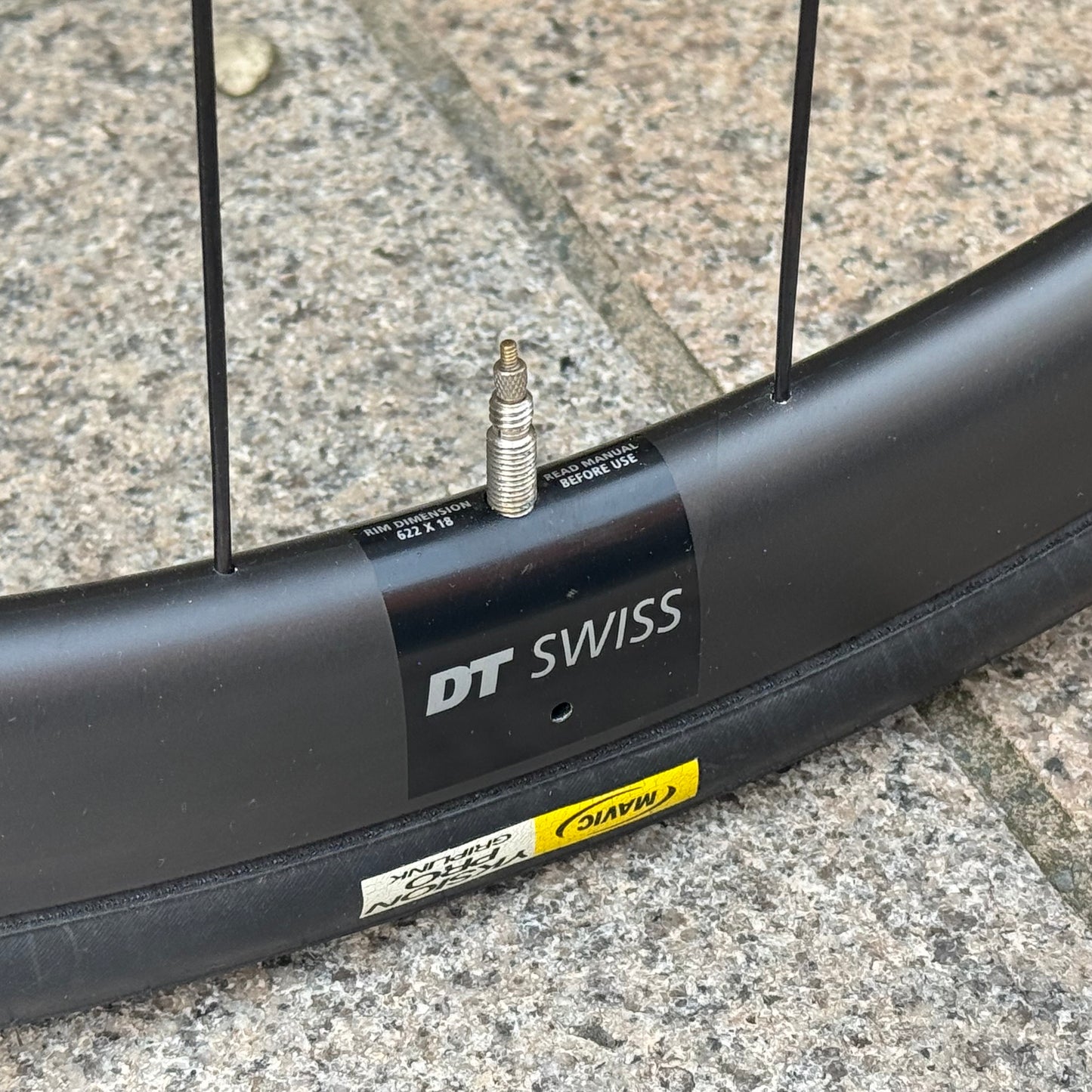Canyon Ultimate CF 7 Disc Full Carbon Road Bike Medium 105 Di2 DT Swiss