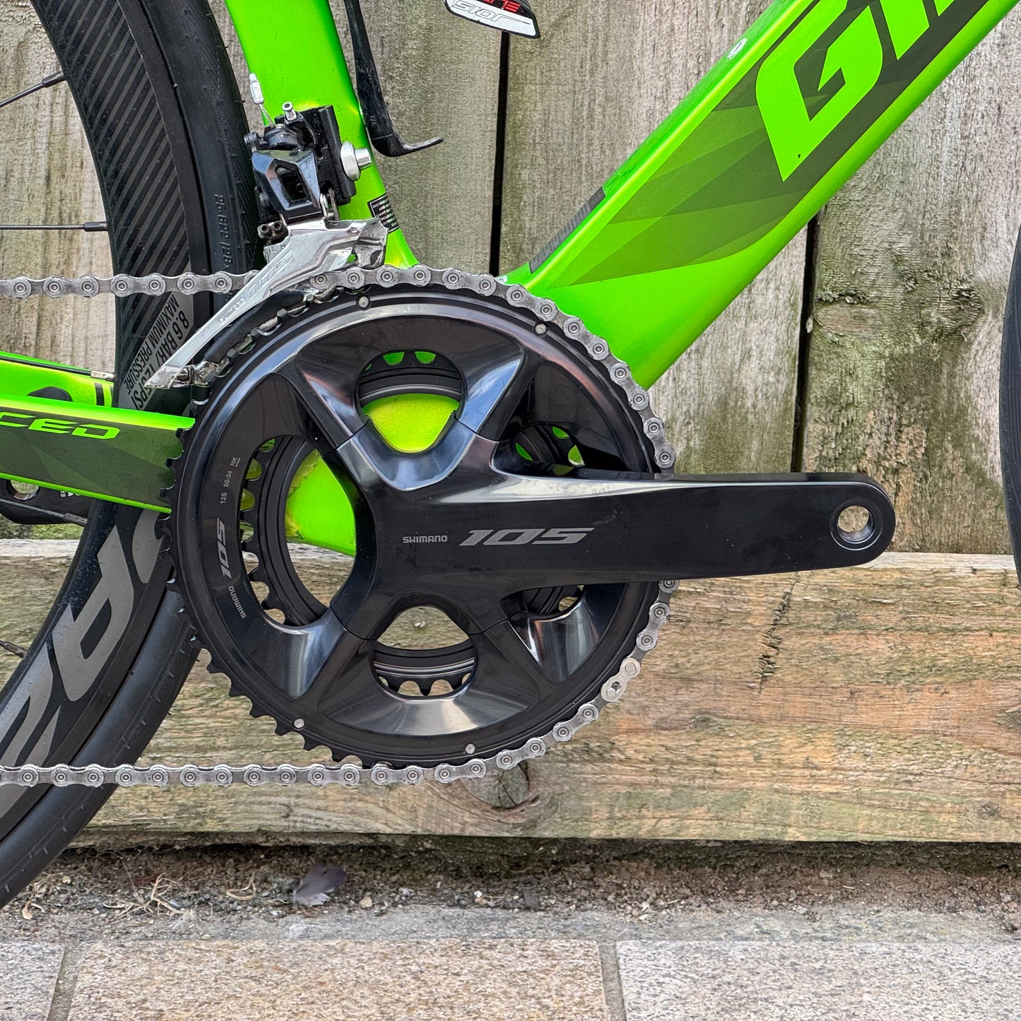 Giant Propel Advanced Full Carbon Road Bike Medium 105