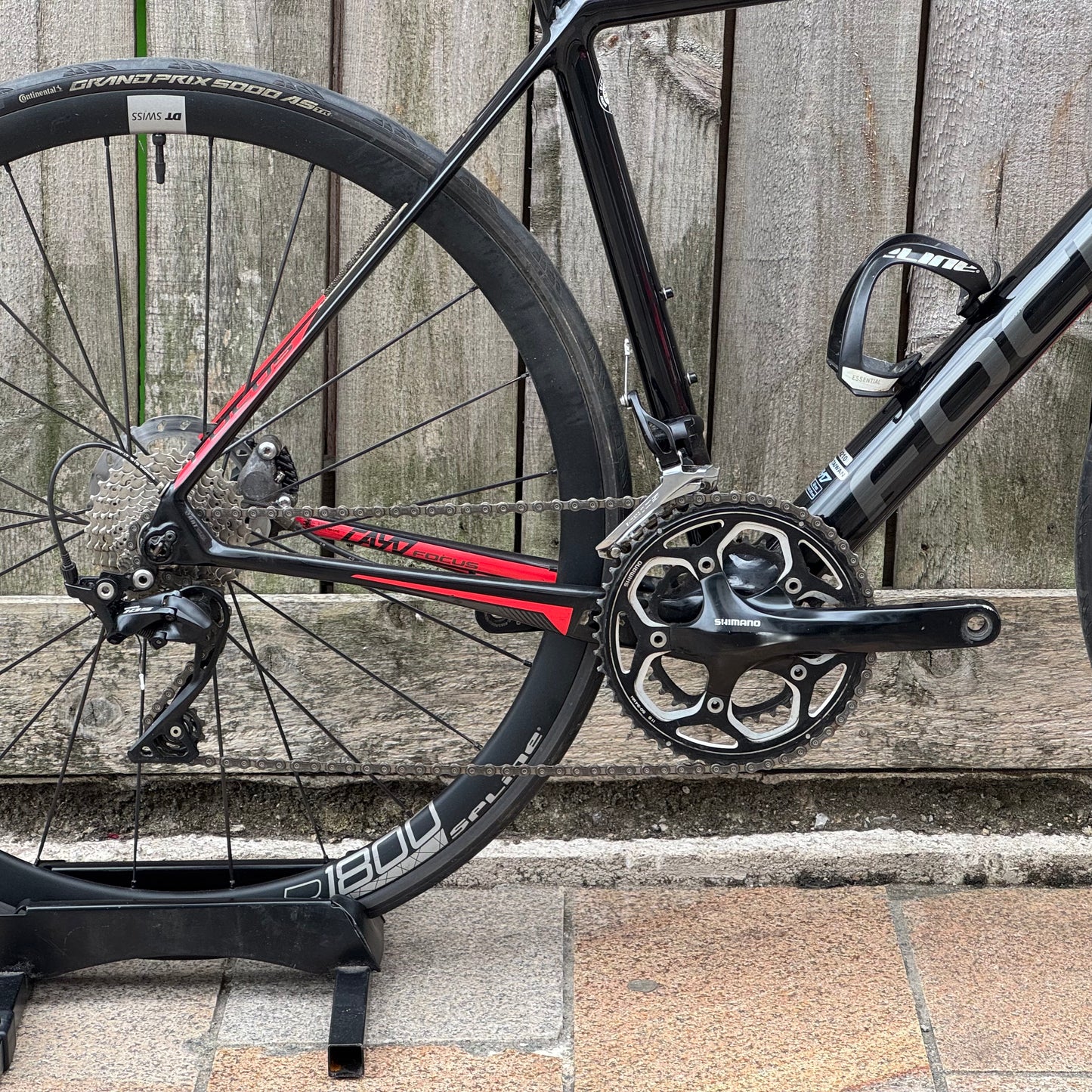 Focus Cayo Disc Full Carbon Road Bike Medium 105