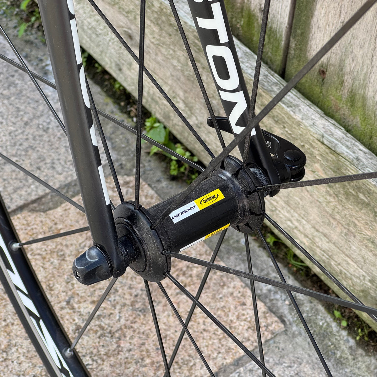 Van Nicholas Ventus Titanium Road Bike Large 105