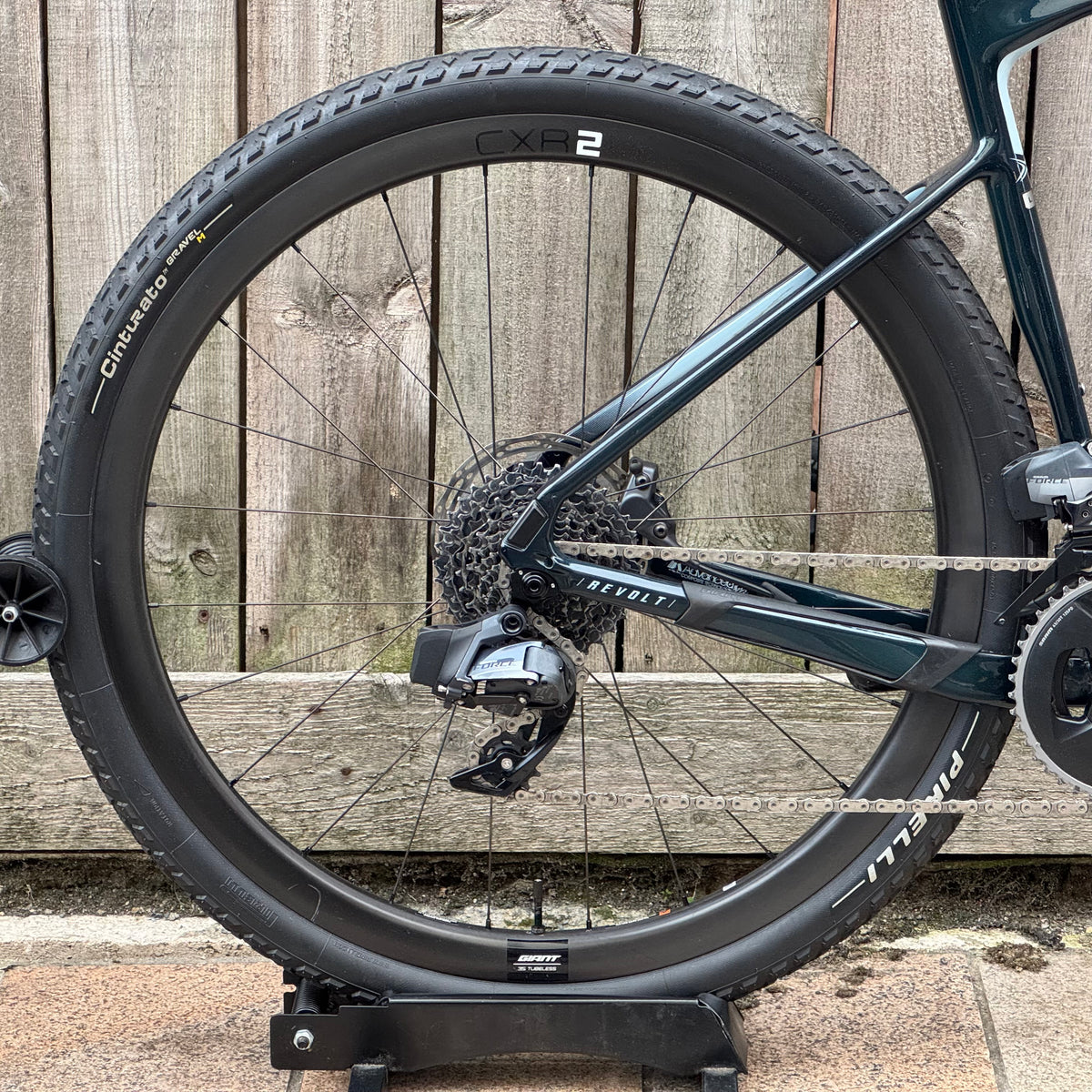 Giant Revolt Advanced Pro 0 Disc Full Carbon Gravel Bike Large SRAM Force AXS