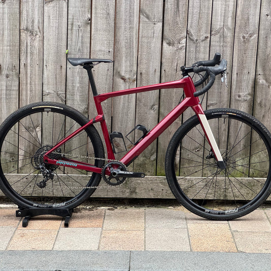 BMC URS (Unrestricted) Disc Full Carbon Gravel Bike Large SRAM Apex