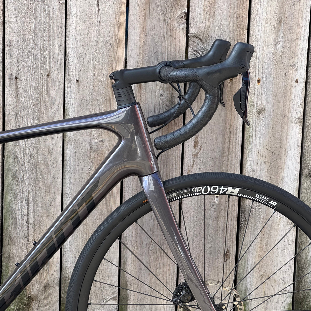Giant Defy Advanced 1 Disc Full Carbon Road Bike Medium 105 Di2